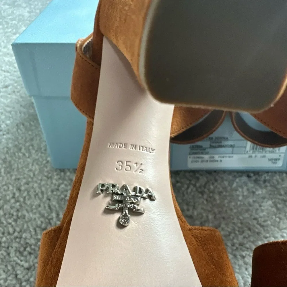 100% AUTHENTIC PRADA WOMENS CAMOSCIO SUEDE PLATFORM HEELED SANDALS SZ 5.5